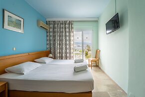 Summery Hotel