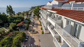 Summery Hotel