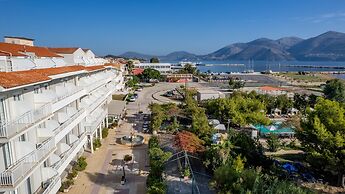 Summery Hotel