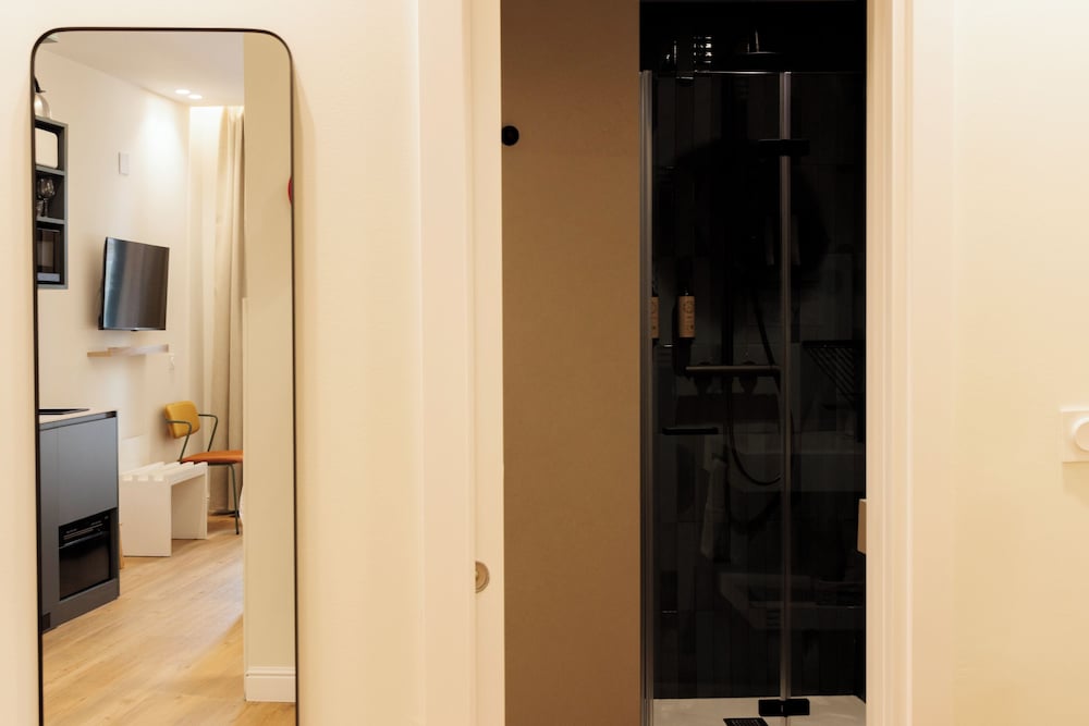 Blume Cruz Suites