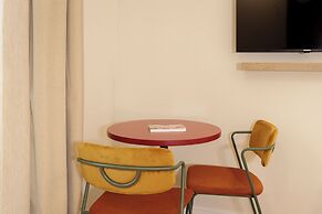 Blume Cruz Suites