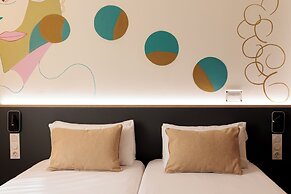 Blume Cruz Suites