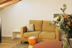 Blume Cruz Suites