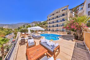 Hera Hotel
