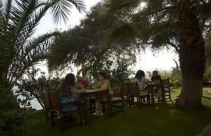 Hera Hotel