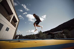 Dips&Drops – SUPERIOR HOTEL · SPORTS · SPA · RESTAURANTS