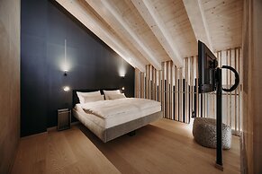 Dips&Drops – SUPERIOR HOTEL · SPORTS · SPA · RESTAURANTS