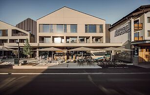 Dips&Drops – SUPERIOR HOTEL · SPORTS · SPA · RESTAURANTS