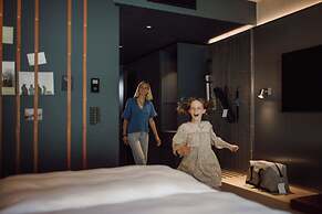 Dips&Drops – SUPERIOR HOTEL · SPORTS · SPA · RESTAURANTS