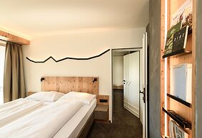 Dips&Drops – SUPERIOR HOTEL · SPORTS · SPA · RESTAURANTS