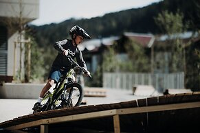 Dips&Drops – SUPERIOR HOTEL · SPORTS · SPA · RESTAURANTS