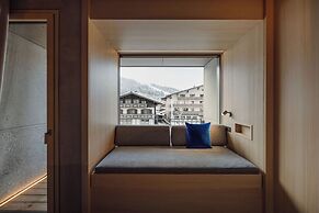 Dips&Drops – SUPERIOR HOTEL · SPORTS · SPA · RESTAURANTS