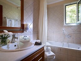 Avantis Suites Hotel