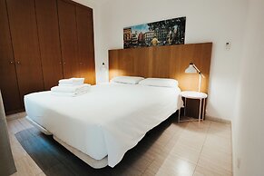 Las Ramblas Pasaje Bacardi Apartments