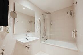 Las Ramblas Pasaje Bacardi Apartments