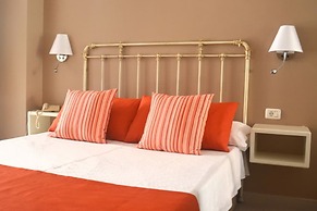 RF Astoria - Only Adults