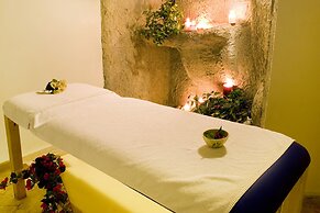 Delfi Hotel & Spa