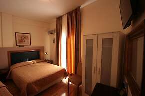 Adams Hotel