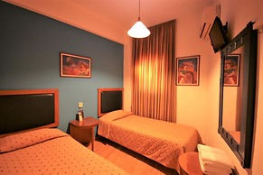 Adams Hotel