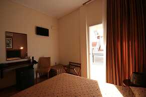 Adams Hotel