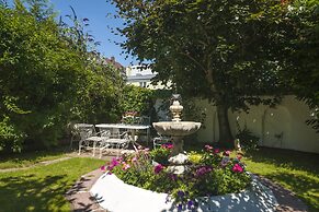 Hotel am Berg
