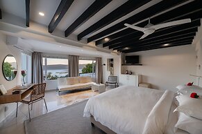 Villa Afrikana Guest Suites