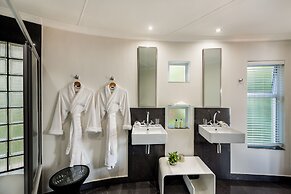 Villa Afrikana Guest Suites