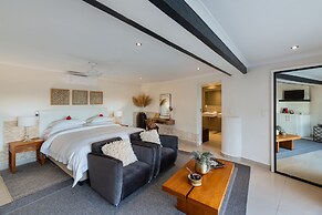 Villa Afrikana Guest Suites