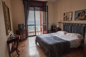 OrtigiaSeaView Bed & Breakfast