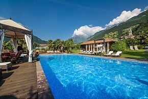 Ruster Resort