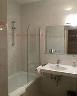 Ruster Resort