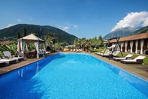 Ruster Resort