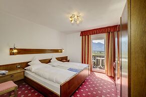 Ruster Resort