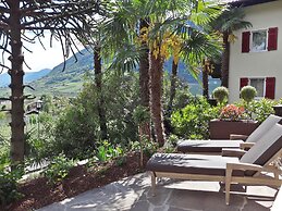 Ruster Resort