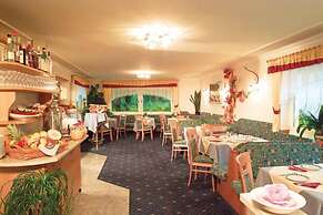 Ruster Resort