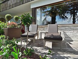 Ruster Resort