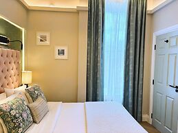 Roxford Lodge Hotel