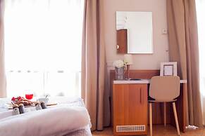 Hotel Ares