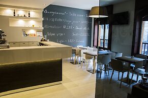 Hotel Ares