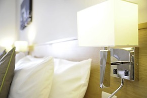 Kings Cross Inn Hotel