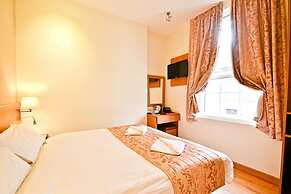 Kings Cross Inn Hotel