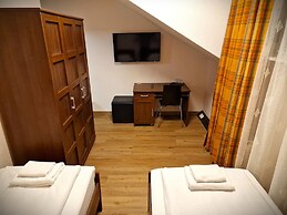 Mikon Eastgate Hotel