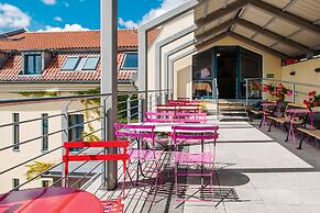 Mikon Eastgate Hotel