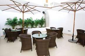 Hotel White Waters