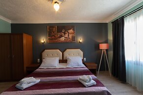 Rebetika Hotel