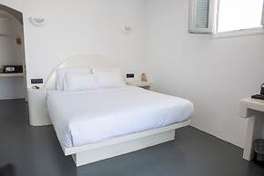 White Cave Villas