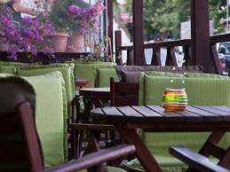 Astromeria Hotel