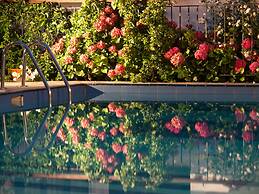 Astromeria Hotel