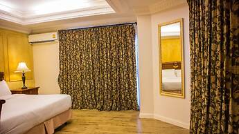 Four Seasons Place