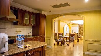 Four Seasons Place